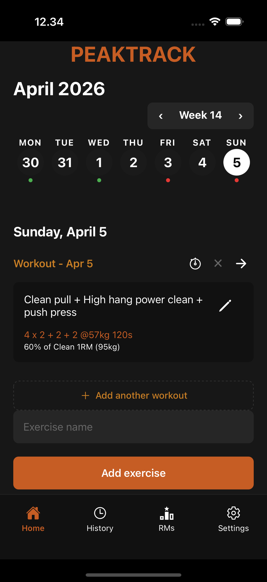 PeakTrack home screen with calendar and workout overview